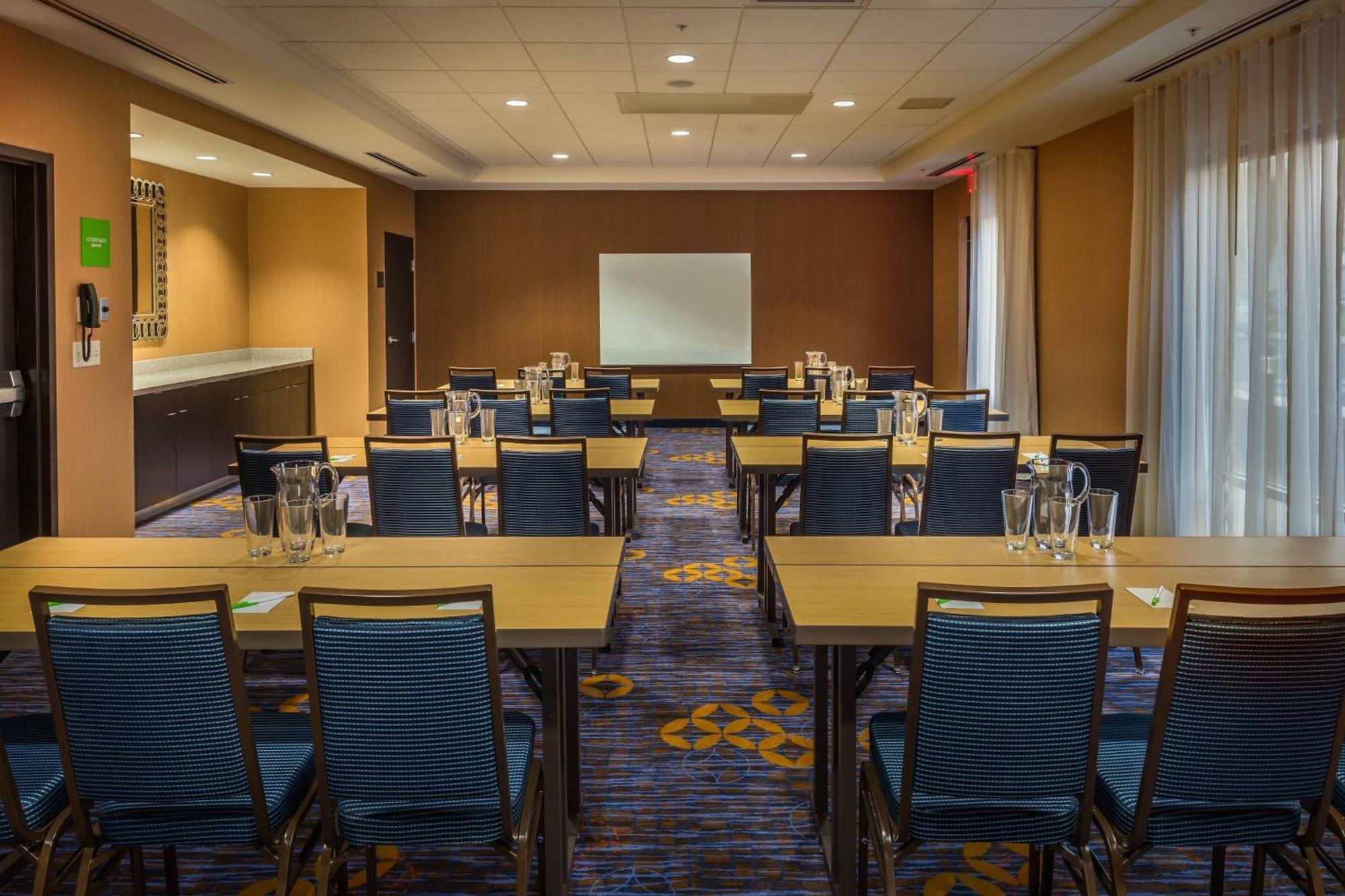Hotel Courtyard By Marriott Downtown/riverfront Reno