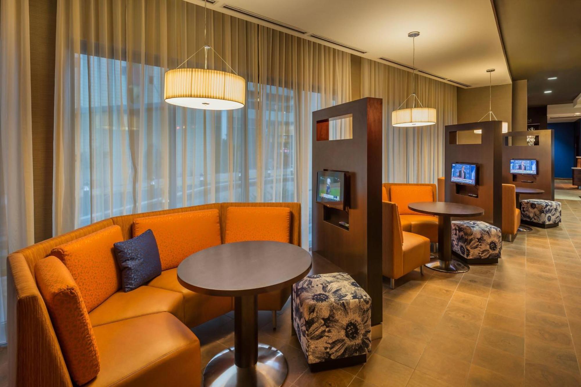 Courtyard By Marriott Downtown/riverfront Reno